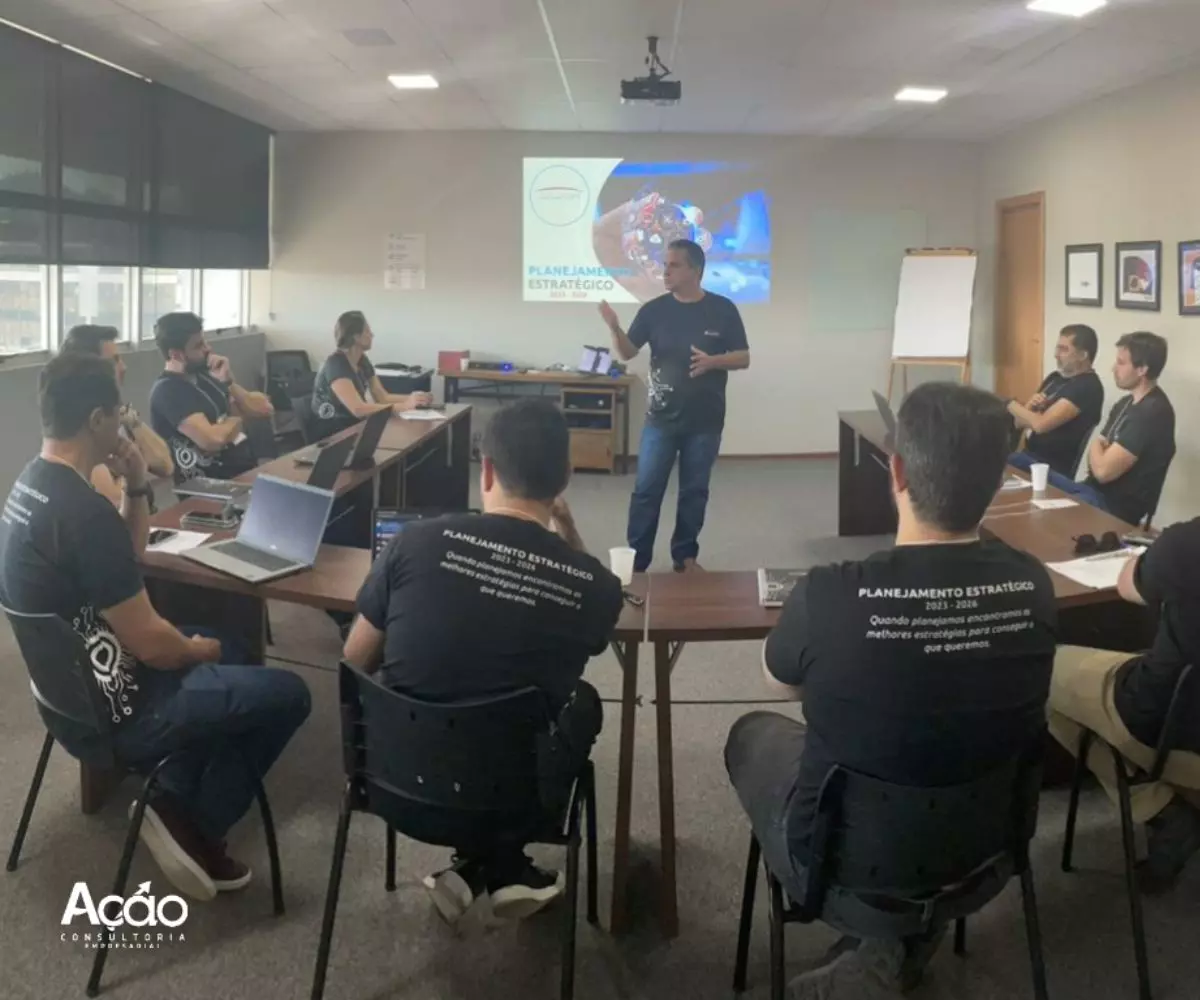 Se sua empresa já conta com parceiros contábeis, jurídicos e de tecnologia... Por que ainda não tem uma consultoria estratégica ao seu lado o tempo todo?